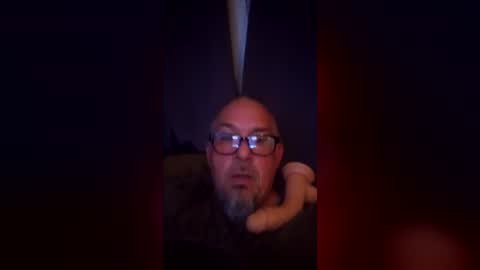 Snapshot of freakydaddy73 chatting on July 10, 5:45 am freakydaddy73 online show from July 10, 5:45 am