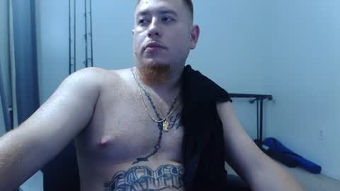 Snapshot of freakyfreddie305 chatting on October 11, 1:27 am freakyfreddie305 online show from October 11, 1:27 am