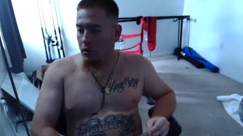 Snapshot of freakyfreddie305 chatting on October 13, 6:19 pm freakyfreddie305 online show from October 13, 6:19 pm