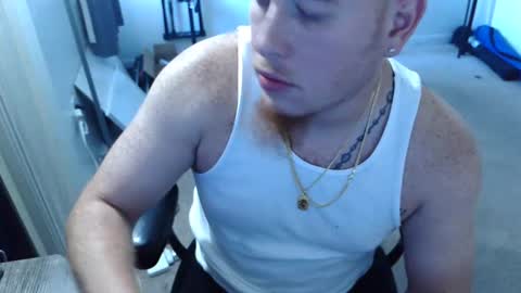 Snapshot of freakyfreddie305 chatting on October 14, 9:59 pm freakyfreddie305 online show from October 14, 9:59 pm