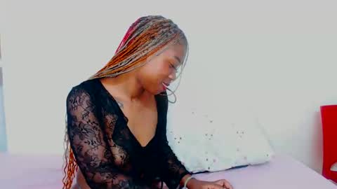 Snapshot of freakyscarlrt00 chatting on September 24, 4:05 am FreakyScarlet00 online show from September 24, 4:05 am