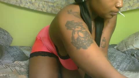 Snapshot of freakysly chatting on November 16, 12:44 pm sly online show from November 16, 12:44 pm