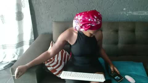 Snapshot of freakyteaser1990 chatting on April 2, 9:18 am Mandy online show from April 2, 9:18 am