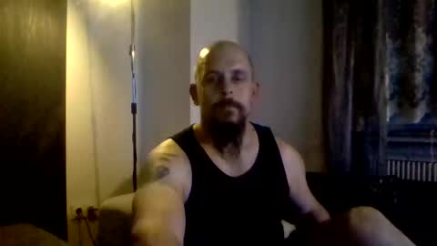 frecherkerl88007 online show from May 20, 2:40 am
