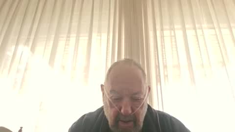 Snapshot of fredaldavid chatting on May 3, 8:20 am David Fredal online show from May 3, 8:20 am