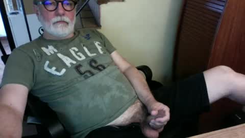 Snapshot of fredd3576 chatting on July 6, 5:59 am Fredd3576 online show from July 6, 5:59 am
