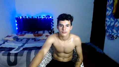 Snapshot of freddy_romans2 chatting on September 28, 1:33 am freddy romans online show from September 28, 1:33 am
