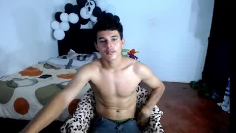 Snapshot of freddy_romans2 chatting on October 14, 1:17 am freddy romans online show from October 14, 1:17 am
