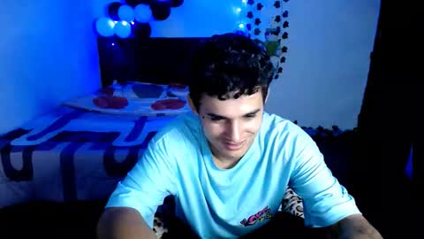 Snapshot of freddy_romans2 chatting on October 20, 3:40 am freddy romans online show from October 20, 3:40 am