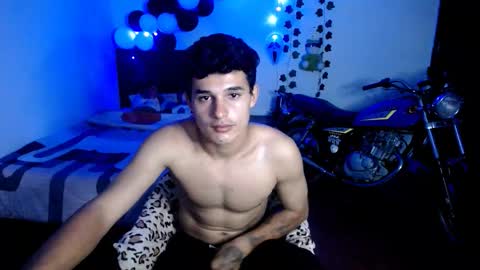 Snapshot of freddy_romans2 chatting on October 21, 1:28 am freddy romans online show from October 21, 1:28 am