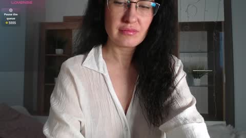 frederica_ online show from January 31, 11:56 am