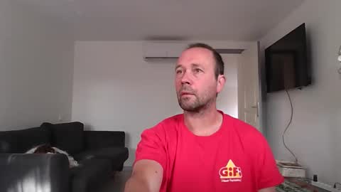 Snapshot of fredodu41 chatting on April 14, 7:25 am fredodu41 online show from April 14, 7:25 am