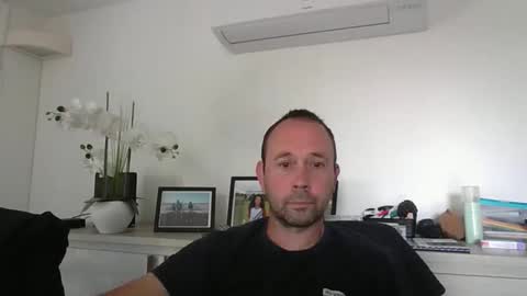 Snapshot of fredodu41 chatting on May 8, 2:44 pm fredodu41 online show from May 8, 2:44 pm