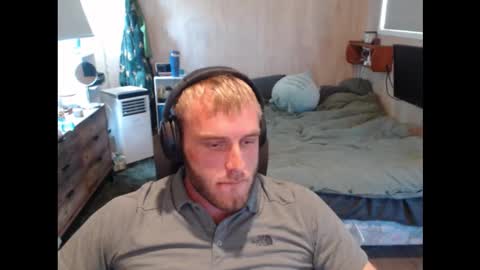 Snapshot of free2agoodhome chatting on February 19, 1:45 am Free2agoodhome online show from February 19, 1:45 am