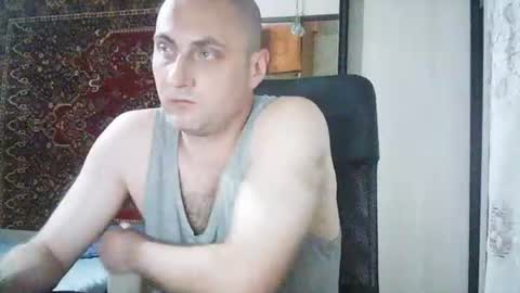 freeeman90 online show from June 11, 8:40 pm