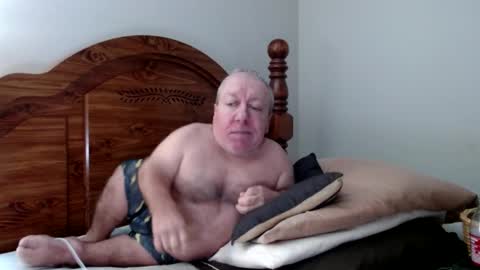 Cute Lil Man online show from September 11, 6:46 am