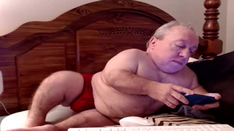 Cute Lil Man online show from November 1, 6:15 am