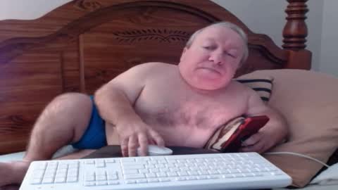 Cute Lil Man online show from November 28, 5:43 am