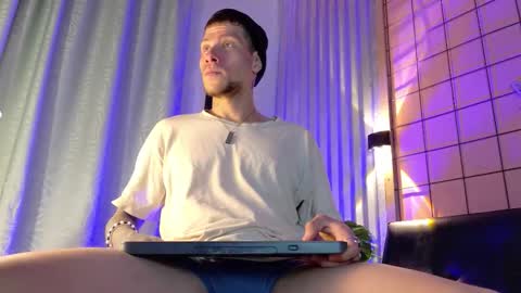 Xavier online show from February 26, 7:40 am