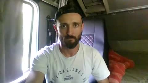 french_truck online show from May 13, 5:10 pm