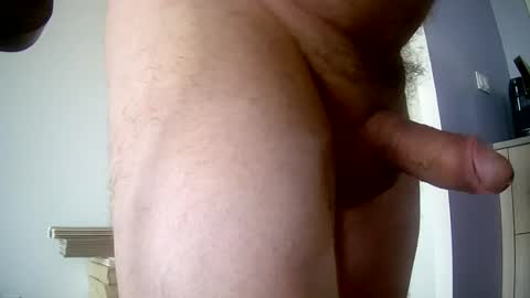 Snapshot of frenchdick1981 chatting on July 12, 7:54 am frenchdick1981 online show from July 12, 7:54 am