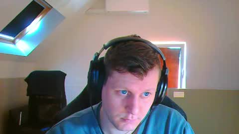 Snapshot of frenchfrieswithmayo chatting on April 25, 9:34 am French fries online show from April 25, 9:34 am