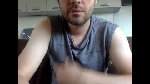 frenchy_from_paris online show from May 2, 9:03 am