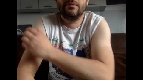 frenchy_from_paris online show from May 8, 12:43 pm