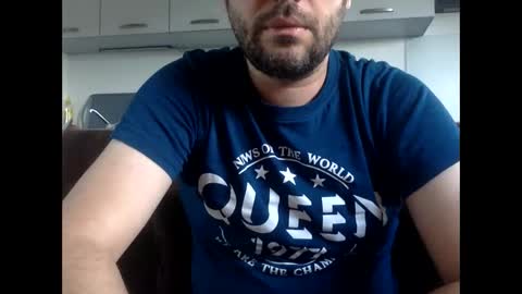 frenchy_from_paris online show from May 9, 4:23 pm