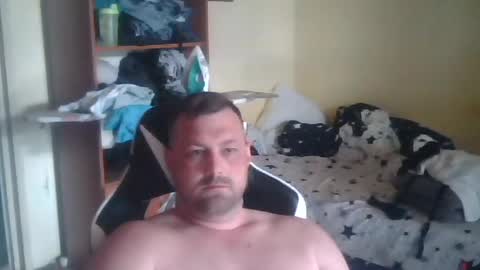 Snapshot of frenks1 chatting on July 12, 10:28 am frenks online show from July 12, 10:28 am