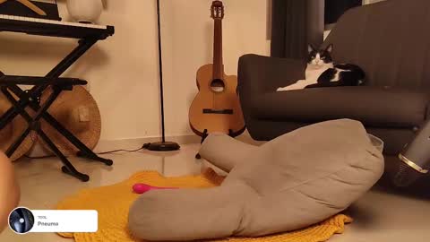 Vale online show from March 4, 2:06 am