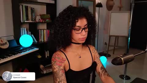 Vale online show from October 19, 5:19 am