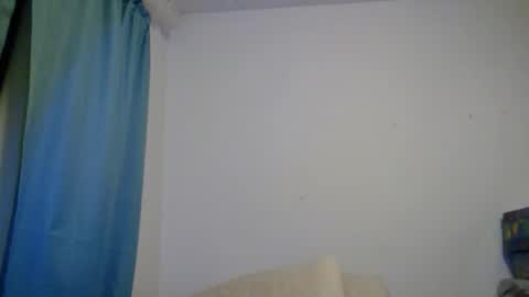 Gigi online show from December 5, 1:14 am