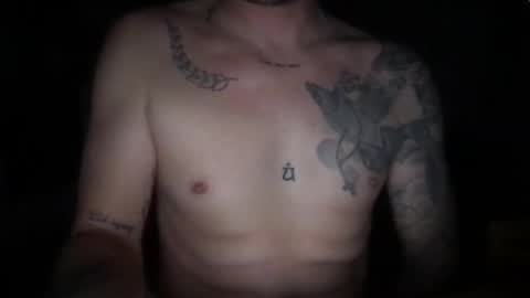 Snapshot of freshguy28 chatting on November 18, 12:38 am Dorian online show from November 18, 12:38 am