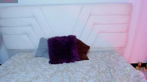 fresitalove01 online show from February 21, 1:23 pm