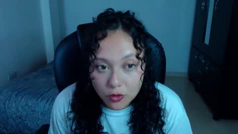 Louise  online show from October 20, 3:07 am