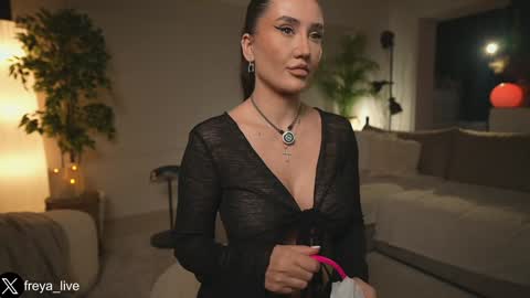 Freya online show from February 2, 12:37 pm