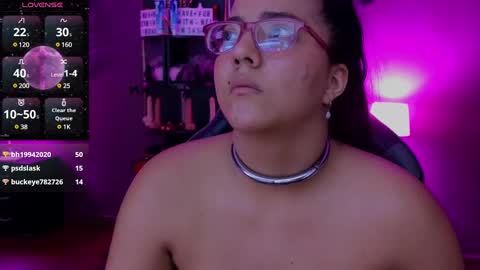 Snapshot of freya_aspen chatting on January 24, 4:59 am online show from January 24, 4:59 am