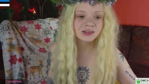 Freya online show from November 9, 2:48 pm