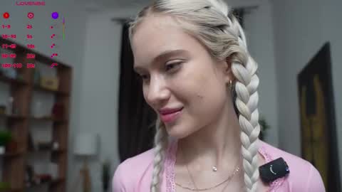 Freya online show from March 27, 8:52 pm