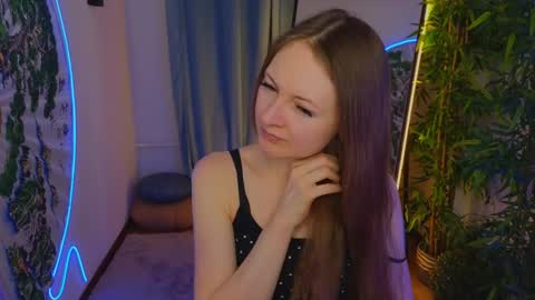 Freya online show from December 22, 4:06 pm