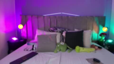 Snapshot of freya_stonee chatting on February 11, 2:13 pm Freya online show from February 11, 2:13 pm