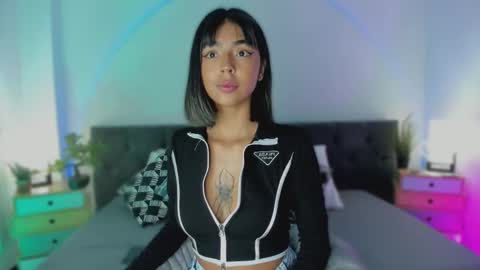 Snapshot of freya_stonee chatting on February 24, 11:32 am Freya online show from February 24, 11:32 am