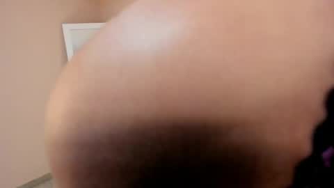 Freya online show from May 8, 1:27 pm