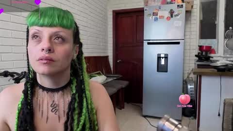 freyaa_sorceress online show from October 4, 6:50 pm