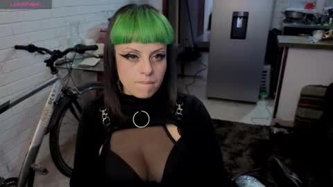 freyaa_sorceress online show from November 13, 3:16 am