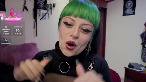 freyaa_sorceress online show from November 30, 4:55 pm