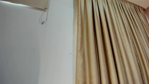 Freya Cameron online show from April 15, 12:34 pm