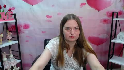 Snapshot of freyadak chatting on April 29, 6:03 pm FreyaDak online show from April 29, 6:03 pm