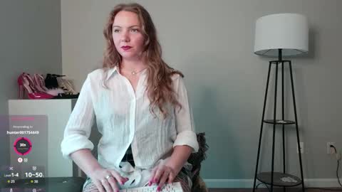 Snapshot of freyafux chatting on May 30, 9:56 pm Miss Freya online show from May 30, 9:56 pm